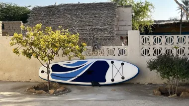 اقامتگاه بومگردی موج سوزا قشم