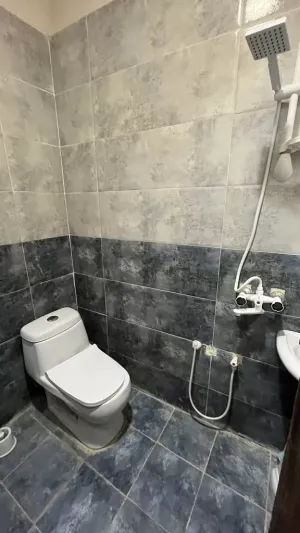 اقامتگاه بومگردی موج سوزا قشم - سرویس بهداشتی و حمام