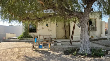 اقامتگاه بومگردی موج سوزا قشم - نمای محوطه