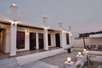 اقامتگاه بومگردی نخل مجول قشم - نمای بیرونی