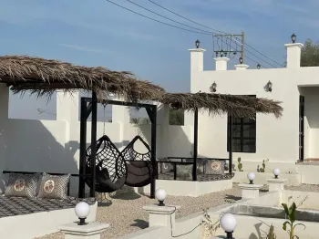 اقامتگاه بومگردی نخل مجول قشم