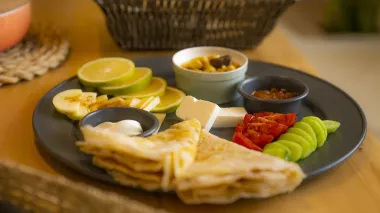 اقامتگاه بومگردی نهان قشم - منوی صبحانه