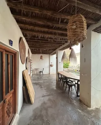 اقامتگاه بومگردی نور هرمز - نمای محوطه