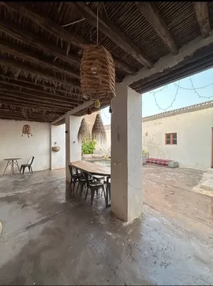 اقامتگاه بومگردی نور هرمز - نمای محوطه