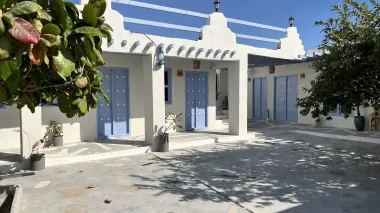 اقامتگاه بومگردی گل ابریشم قشم - نمای بیرونی