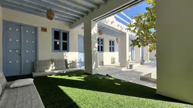 اقامتگاه بومگردی گل ابریشم قشم - نمای بیرونی