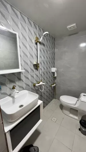 اقامتگاه بومگردی گل ابریشم قشم - حمام