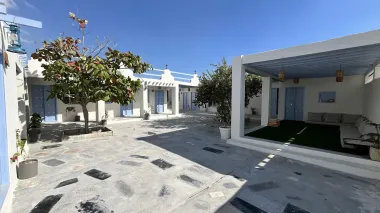 اقامتگاه بومگردی گل ابریشم قشم - نمای بیرونی