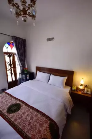 اقامتگاه سنتی هزار و یک شب چهار باغ اصفهان - پذیرش