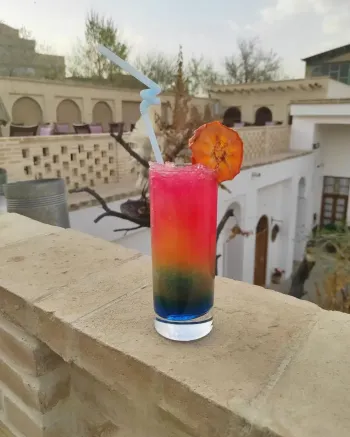 اقامتگاه سنتی هزار و یک شب چهار باغ اصفهان - منو کافی شاپ