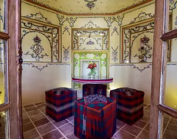 اقامتگاه سنتی هزار و یک شب چهار باغ اصفهان - صندوق خانه