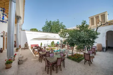 اقامتگاه سنتی هزار و یک شب چهار باغ اصفهان - کافی شاپ