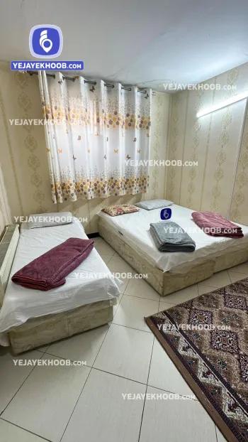 خانه مسافر ماهرو مشهد - اتاق ۳ تخته (۱ تخت ۲ نفره و ۱ تخت ۱ نفره)