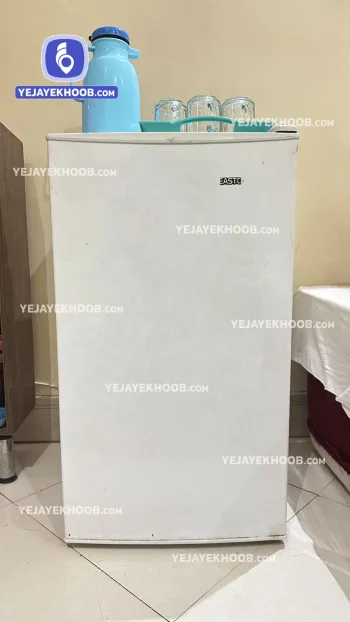 سوئیت آپارتمان آرتا مشهد - امکانات اتاق (یخچال)