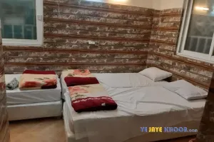 سوئیت آپارتمان مروی مشهد - اتاق ۳ تخته (۱ تخت ۲ نفره و ۱ تخت ۱ نفره)    