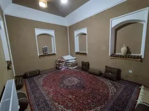 عمارت-سنتی-شاباز-ورزنه-4