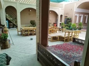 عمارت-سنتی-شاباز-ورزنه-7