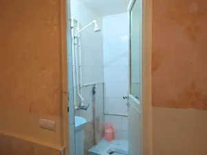 مهمانپذیر رضا تهران - سرویس بهداشتی و حمام