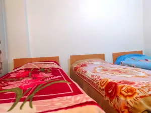 مهمانپذیر رضا تهران - اتاق 3 تخته