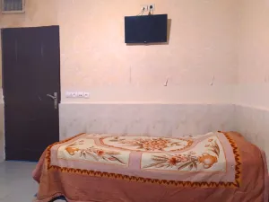 مهمانپذیر رضا تهران - اتاق 1 تخته 