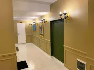 مهمانپذیر شیرون تهران - راهرو