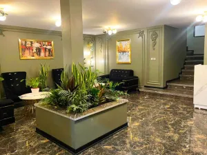 مهمانپذیر شیرون تهران - لابی