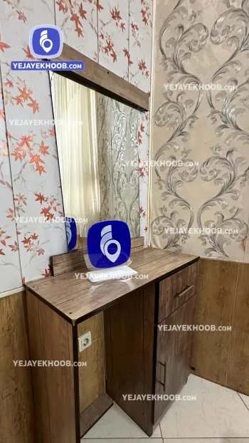 مهمانپذیر پلیکان مشهد - امکانات اتاق (میز آرایش)