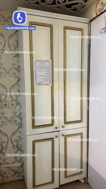 مهمانپذیر پلیکان مشهد - امکانات اتاق (کمد لباس)