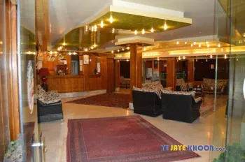 لابی هتل رز قم 