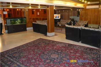 لابی هتل رز قم 