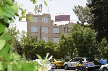 نمای بیرونی هتل رز قم 