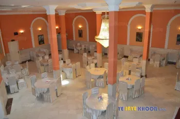 رستوران هتل رز قم 