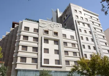 هتل آزادی مشهد - نمای بیرونی