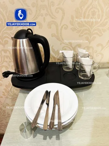 هتل آفتاب شرق مشهد - امکانات ( فلاسک و سرویس چای )