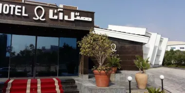 ورودی هتل آنا کیش