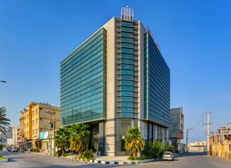 هتل آوینا قشم - نمای بیرونی