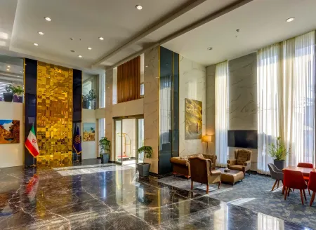 هتل آوینا قشم - لابی