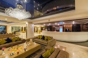 هتل آپارتمان ستاره آرمان توس مشهد - لابی