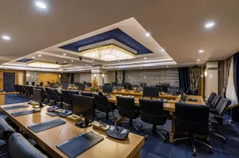 هتل آپارتمان ستاره آرمان توس مشهد - سالن کنفرانس
