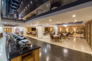 هتل آپارتمان ستاره آرمان توس مشهد - رستوران زعفران