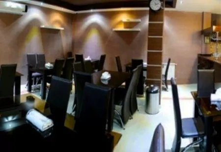هتل آپارتمان آروین مشهد - رستوران