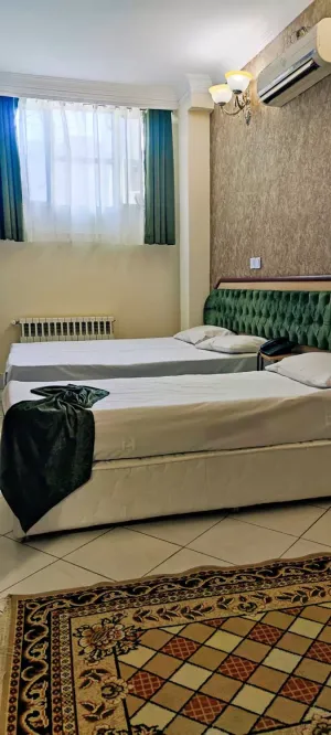 هتل آپارتمان باستان مشهد - اتاق ۳ تخته (۱ تخت ۲ نفره و ۱ تخت ۱ نفره)    
