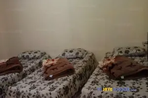 هتل آپارتمان بهروز مشهد - اتاق ۳ تخته (۳ تخت ۱ نفره)    