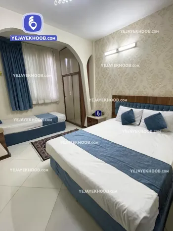 هتل آپارتمان ربانی مشهد - اتاق ۳ تخته ( یک تخت دبل و یک تخت سینگل )