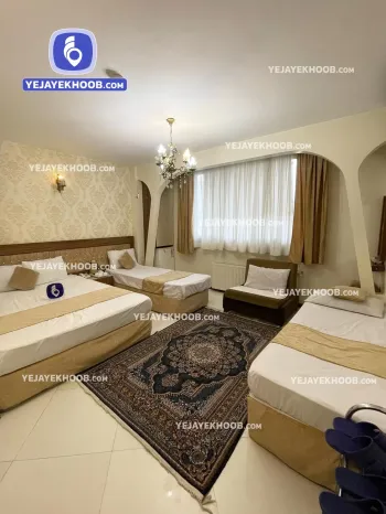 هتل آپارتمان ربانی مشهد - اتاق ۴ تخته ( یک تخت دبل و ۲ تخت سینگل )