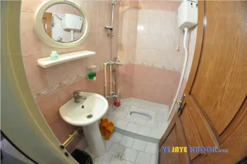 سرویس بهداشتی اتاق هتل آپارتمان زرین قم