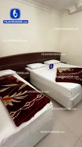 هتل آپارتمان فرات مشهد - اتاق ۳ تخته (۱ تخت ۲ نفره و ۱ تخت ۱ نفره)