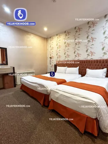 هتل آپارتمان قصر آیدین مشهد - اتاق ۳ تخته ( یک تخت دبل + یک تخت سینگل )