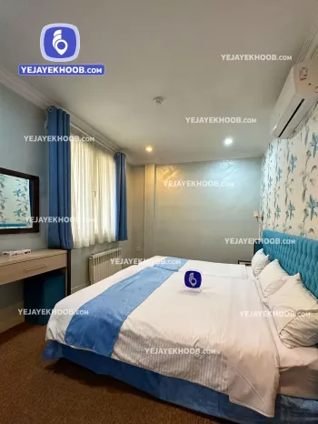 هتل آپارتمان قصر آیدین مشهد - اتاق ۳ تخته ( یک تخت دبل + یک تخت سینگل )