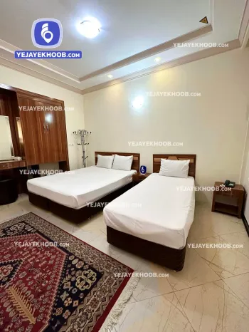 هتل محلات مشهد - اتاق ۳ تخته (۱ تخت ۲ نفره و ۱ تخت ۱ نفره)    
